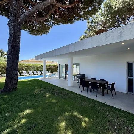Balaia 2 With Pool By Homing Apartment